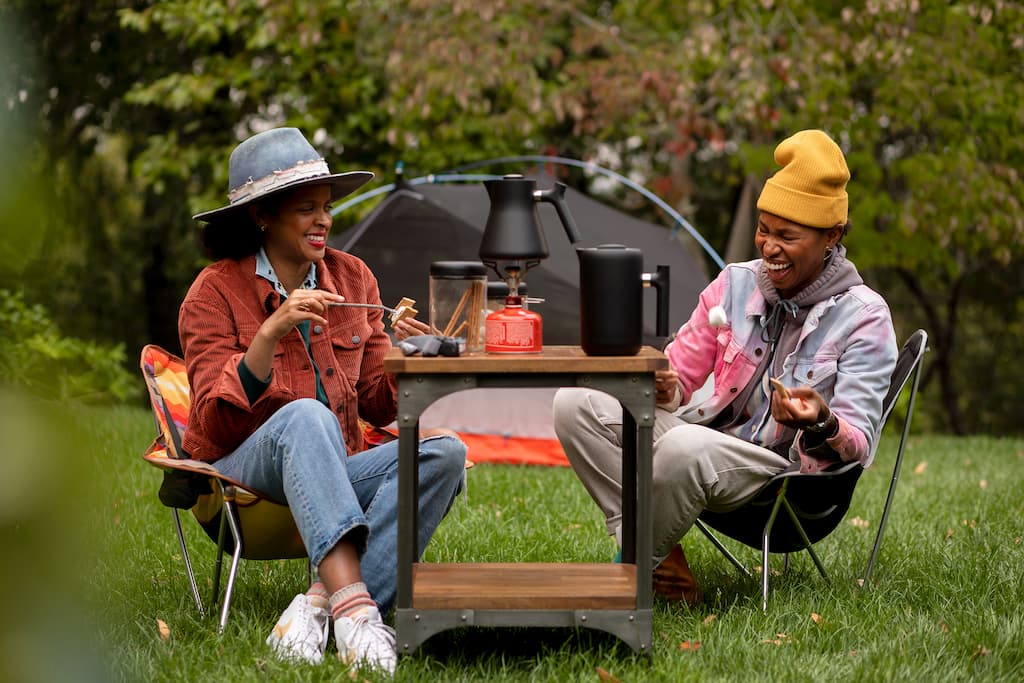 Fellow Clara French Press Coffee Maker, Double Wall Vacuum, 24 oz. - Image 5