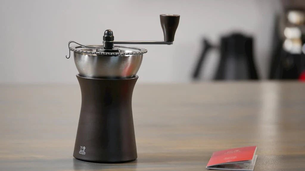 Peugeot Kronos Hand Coffee Grinder, 43 grind settings (great grind range from Aeropress to French Press) - Image 4